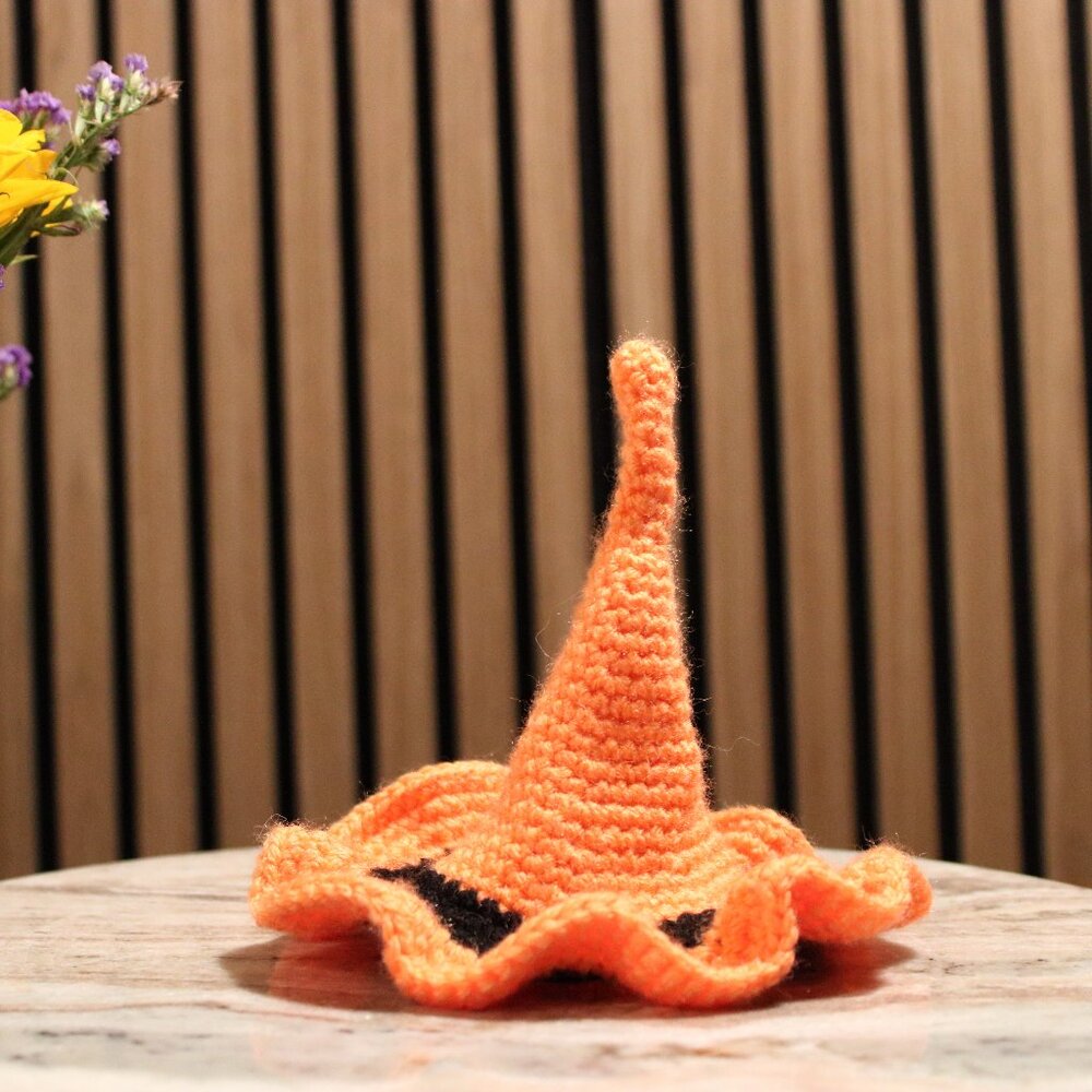 Crochet Witch Hat, halloween, orange